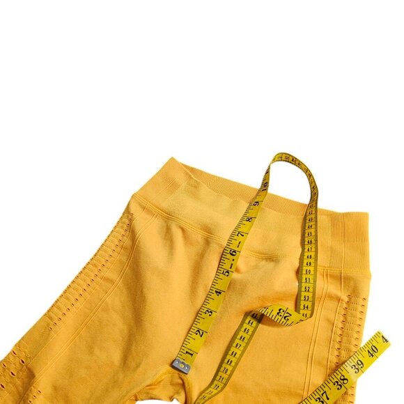 Gymshark Womens Glow Seamless Shorts, Athletic, High Rise, Size Small - Picture 7 of 8